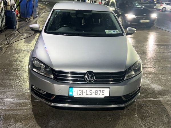 Volkswagen Passat Saloon, Diesel, 2013, Silver