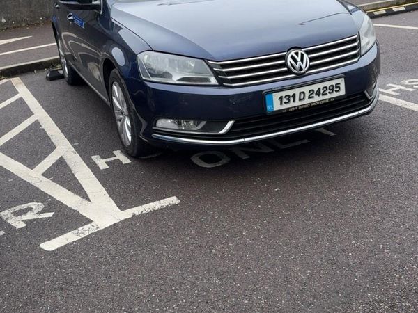 Volkswagen Passat Saloon, Diesel, 2013, Blue