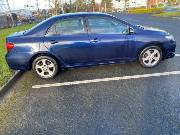 Toyota Corolla Saloon, Diesel, 2010, Blue