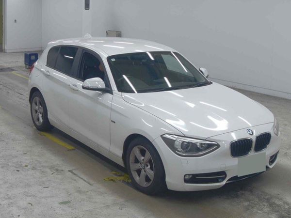 BMW 1-Series Hatchback, Petrol, 2014, White