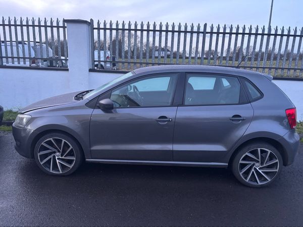 Volkswagen Polo Hatchback, Petrol, 2011, Grey
