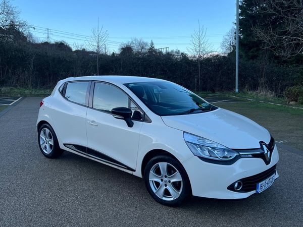 Renault Clio Hatchback, Petrol, 2016, Yellow