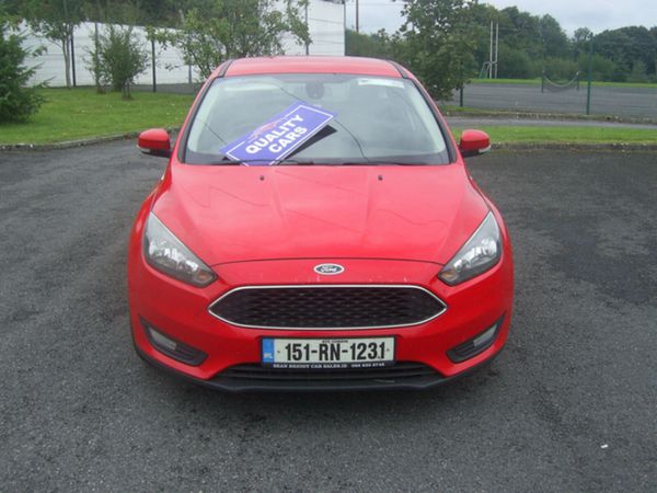 Ford Focus Hatchback, Diesel, 2015, Red