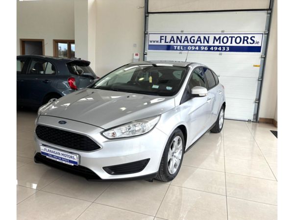 Ford Focus Hatchback, Diesel, 2015, Silver