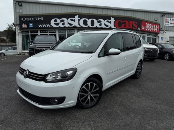 Volkswagen Touran MPV, Petrol, 2015, White