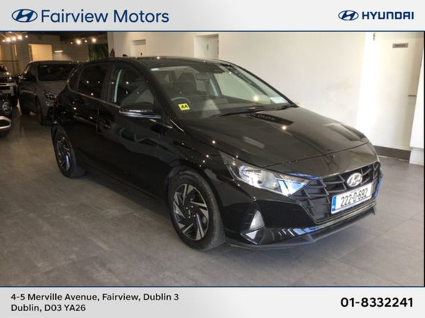 Hyundai i20 Hatchback, Petrol, 2022, Black