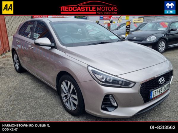 Hyundai i30 Hatchback, Petrol, 2017, Gold