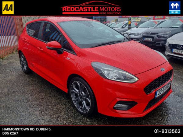 Ford Fiesta Hatchback, Petrol, 2021, Red