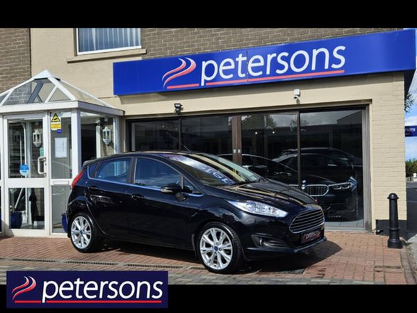Ford Fiesta Hatchback, Petrol, 2015, Black