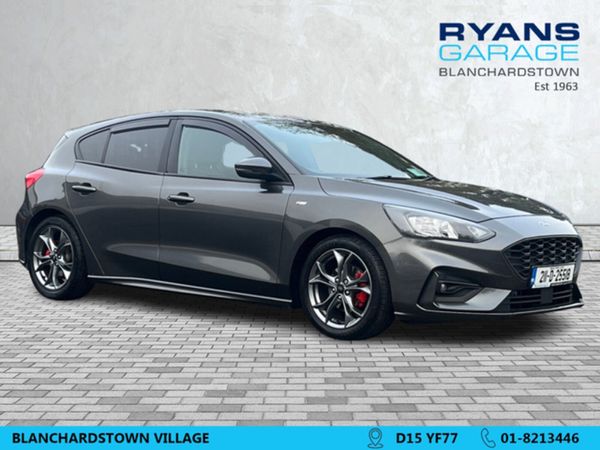 Ford Focus Hatchback, Petrol, 2021, Grey