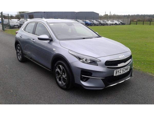 Kia XCeed Hatchback, Petrol, 2022, Silver
