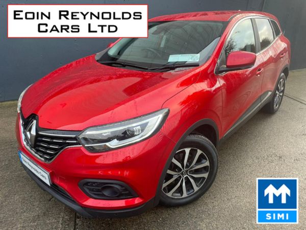 Renault Kadjar SUV, Petrol, 2022, Red