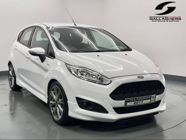 Ford Fiesta Hatchback, Petrol, 2017, White