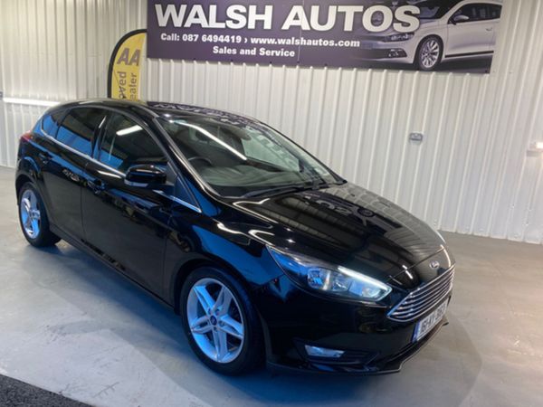 Ford Focus Hatchback, Petrol, 2016, Black