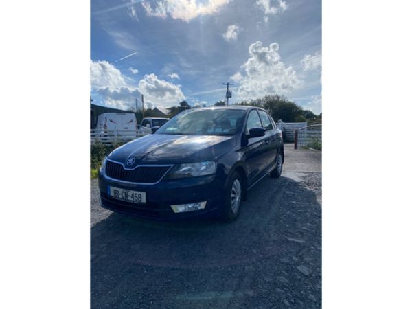Skoda Rapid Hatchback, Diesel, 2016, Blue