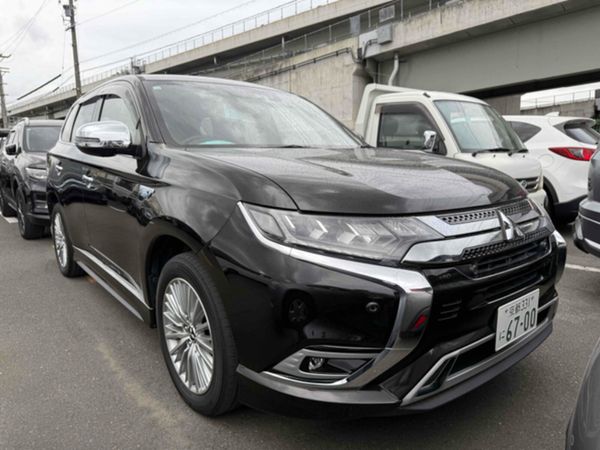 Mitsubishi Outlander SUV, Petrol Plug-in Hybrid, 2018, Black