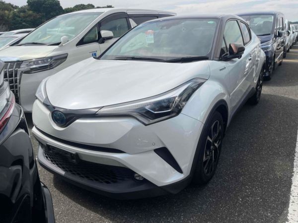 Toyota C-HR SUV, Petrol Hybrid, 2019, White