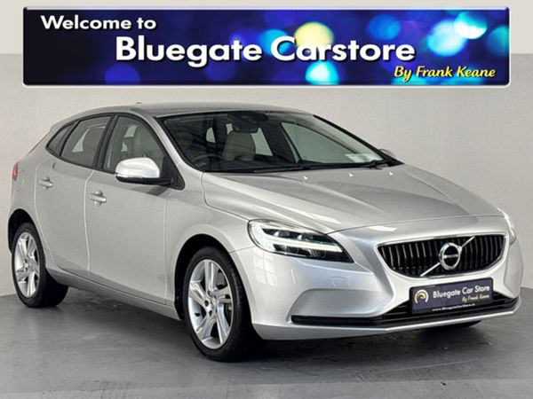 Volvo V40 Hatchback, Diesel, 2018, Grey