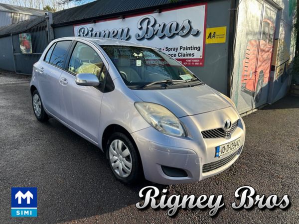 Toyota Yaris Hatchback, Petrol, 2010, Silver