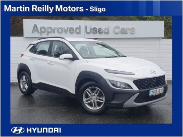 Hyundai KONA MPV, Petrol, 2022, White