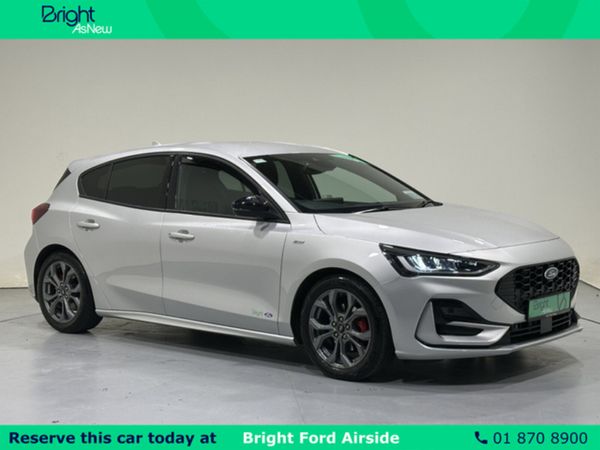 Ford Focus Hatchback, Petrol Hybrid, 2025, Grey