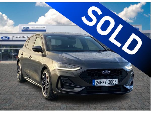 Ford Focus Hatchback, Diesel, 2024, Grey