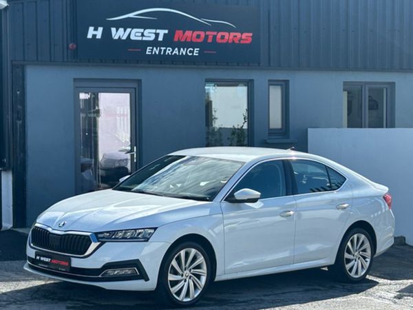 Skoda Octavia Saloon, Diesel, 2022, White