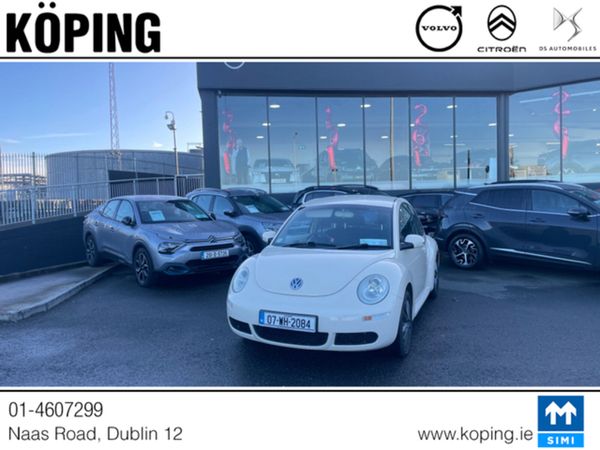 Volkswagen Beetle Hatchback, Petrol, 2007, Beige
