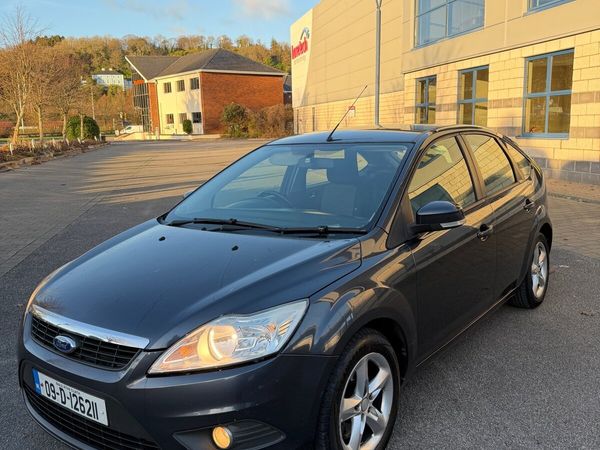 Ford Focus Hatchback, Diesel, 2009, Grey