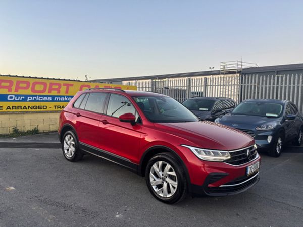 Volkswagen Tiguan Estate, Diesel, 2021, Red