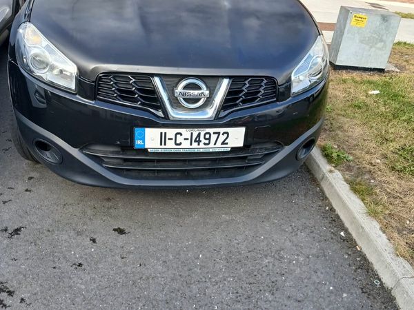 Nissan Qashqai Hatchback, Diesel, 2011, Black