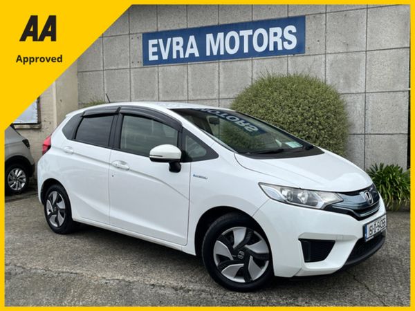 Honda Fit Hatchback, Petrol Hybrid, 2015, White