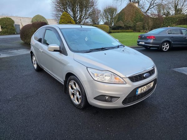Ford Focus Hatchback, Diesel, 2011, Silver
