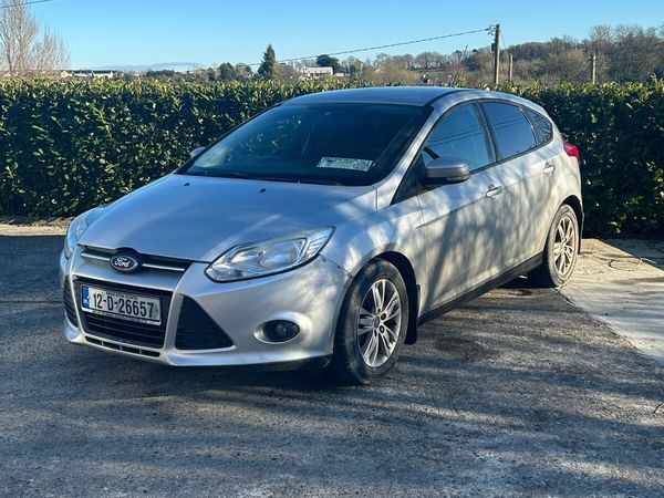 Ford Focus Hatchback, Diesel, 2012, Silver