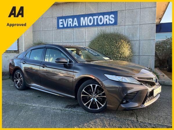 Toyota Camry Saloon, Petrol Hybrid, 2019, Brown