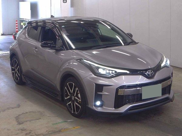 Toyota C-HR SUV, Petrol Hybrid, 2021, Grey