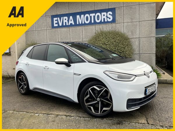 Volkswagen ID.3 Hatchback, Electric, 2020, White