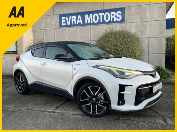 Toyota C-HR SUV, Petrol Hybrid, 2020, White