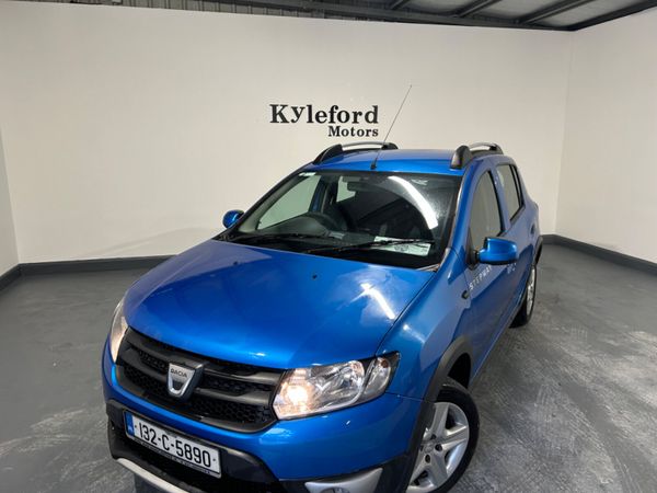 Dacia Sandero Stepway Hatchback, Petrol, 2013, Blue