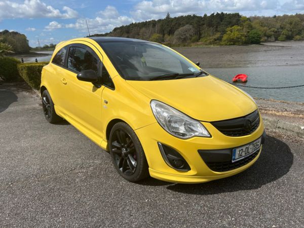 Opel Corsa Hatchback, Petrol, 2012, Yellow