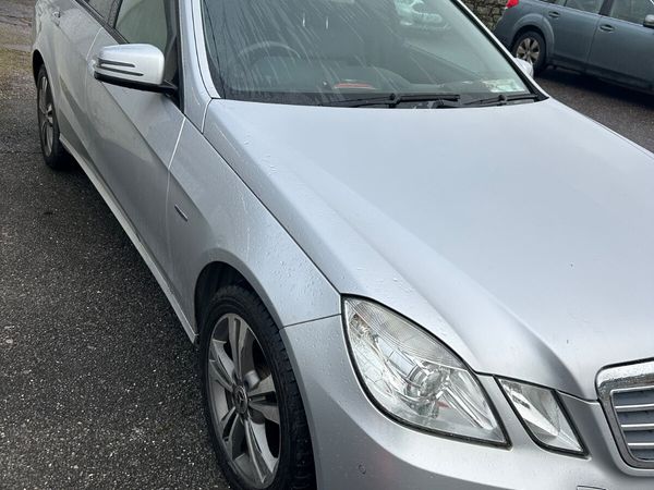 Mercedes-Benz E-Class Saloon, Diesel, 2010, Silver