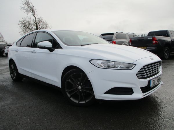 Ford Mondeo Hatchback, Diesel, 2017, White