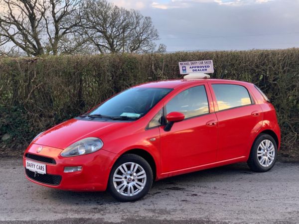 Fiat Punto MPV, Diesel, 2012, Red