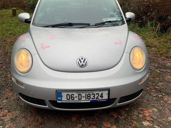 Volkswagen Beetle Hatchback, Petrol, 2006, Silver