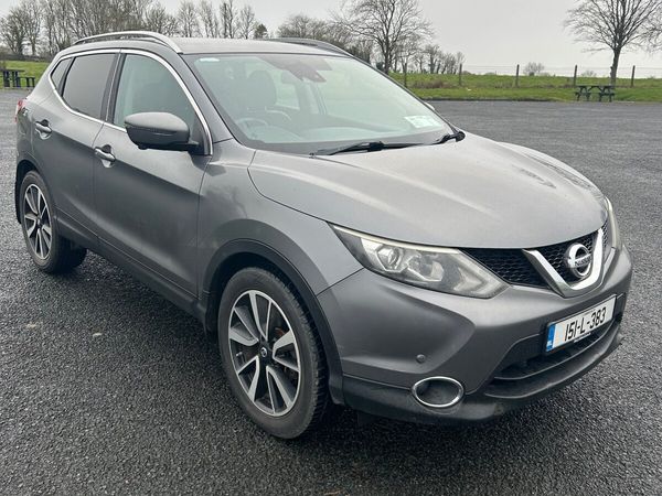 Nissan Qashqai Hatchback, Diesel, 2015, Grey