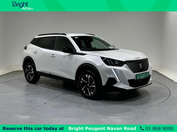 Peugeot 2008 MPV, Petrol, 2023, White