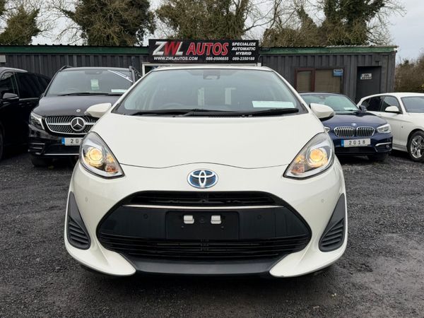 Toyota Aqua Hatchback, Petrol Hybrid, 2019, White