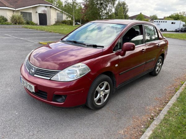 Nissan Tiida Saloon, Diesel, 2009, Red