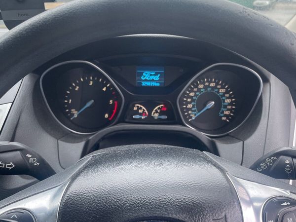 Ford Focus Hatchback, Diesel, 2013, Silver