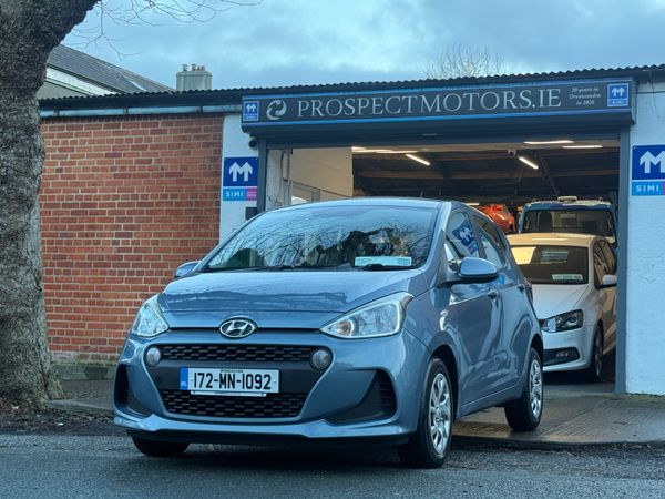 Hyundai i10 Hatchback, Petrol, 2017, Blue
